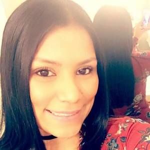 Meet your Posher, Alma